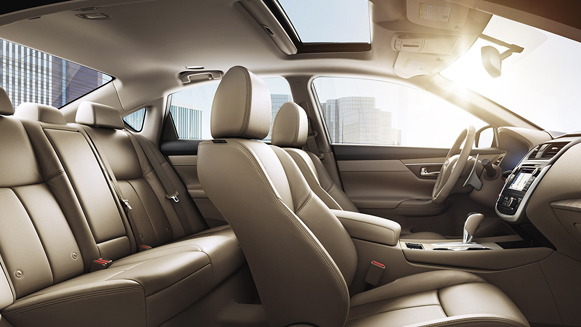 altima interior 1