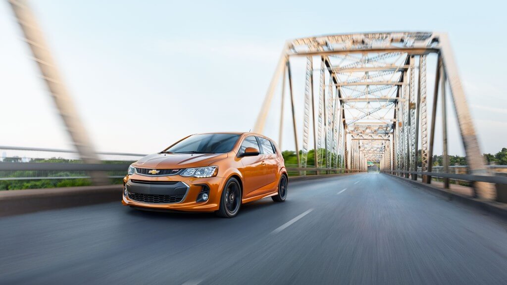 2017 Sonic Cruze Cruze orange exterior