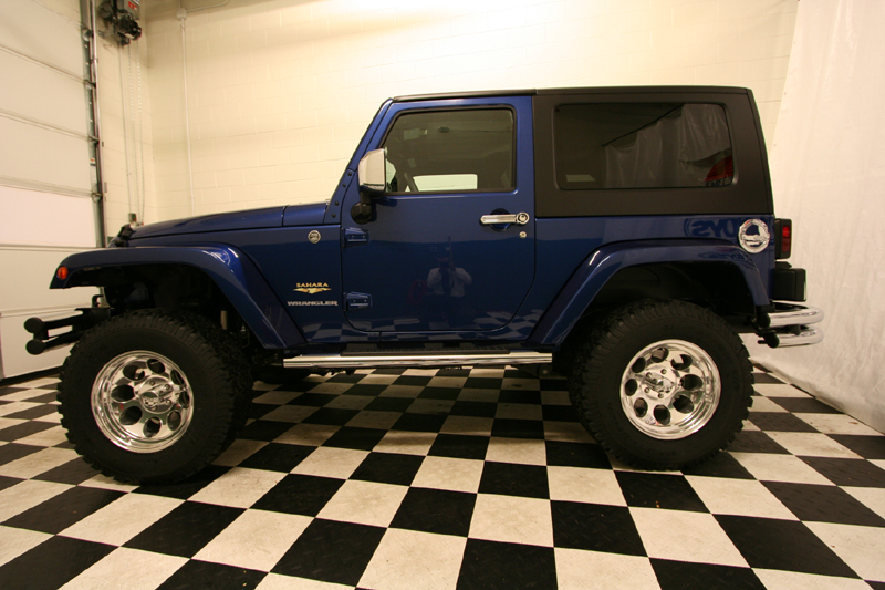 Mickey Thompson Classic II_car